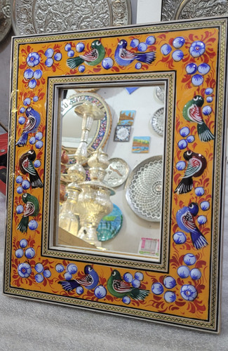 قاب دارای نقاشی گل و مرغ و خاتم